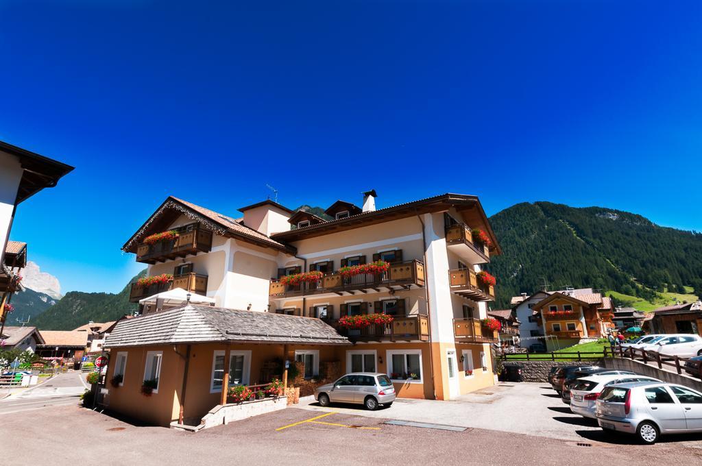 Hotel El Geiger Поцца-ді-Фасса Екстер'єр фото